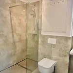 شقة Modern With Balcony Near Scs *