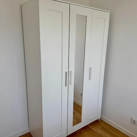 Modern With Balcony Near Scs Apartman *