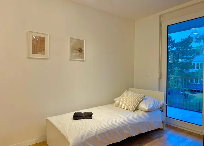 Apartman Modern With Balcony Near Scs