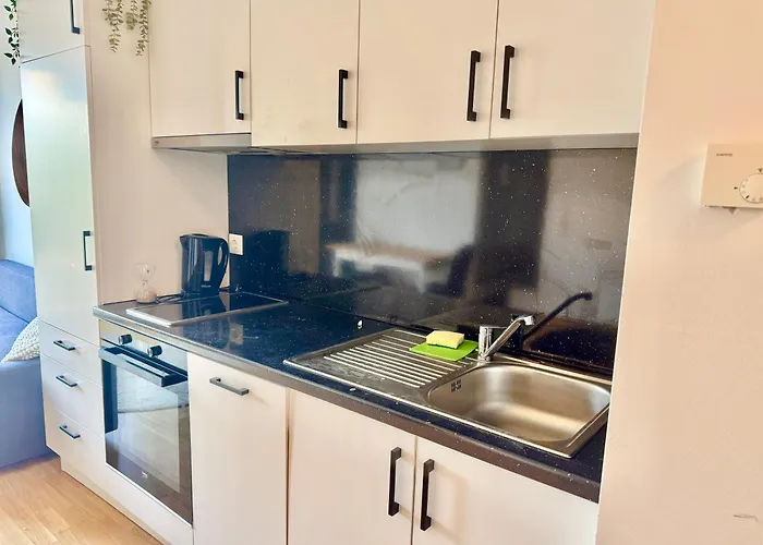 Modern With Balcony Near Scs